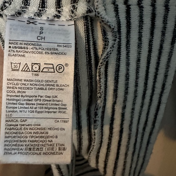 Gap Softspun Hoodie - Picture 4 of 5